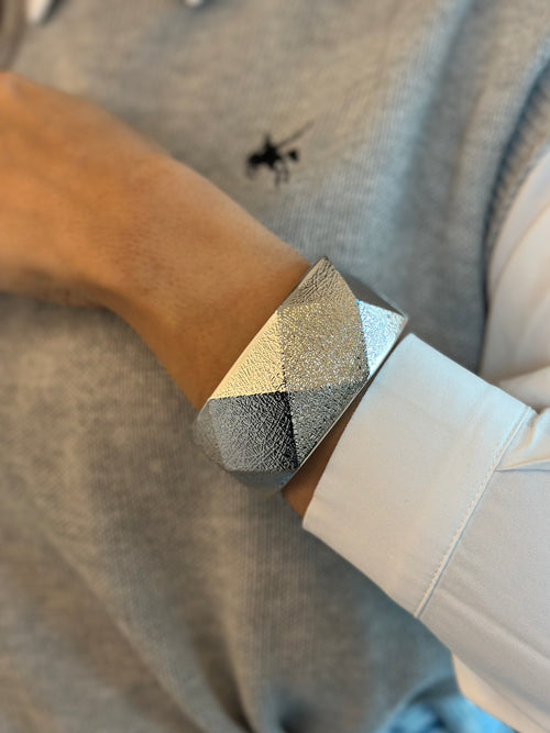 DIA Bracelet